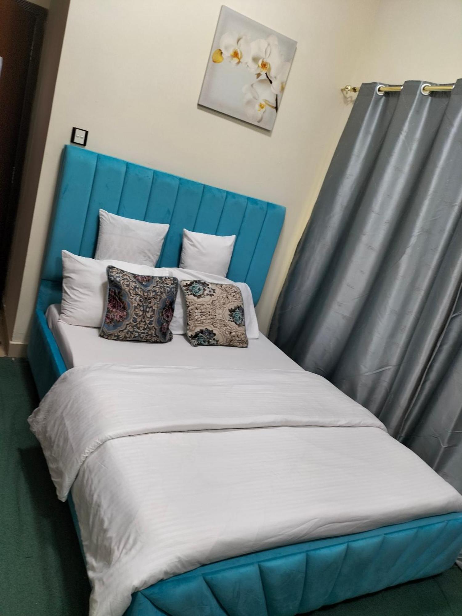 Bedspace, Hostel And Accomodation Al Nahda 2 Dubaj Kültér fotó